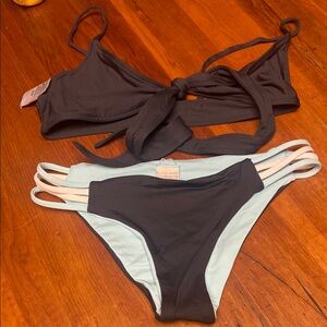 Stylish Black and Robin Blue Women's Bikini Set xsmall